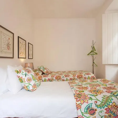 דירה Charming In Alfama *
